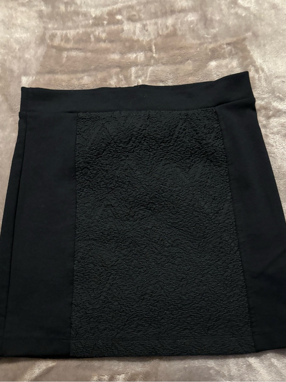 American Eagle Outfitters Mini Skirt Women’s Size 2 Black Textured Panel Skirt